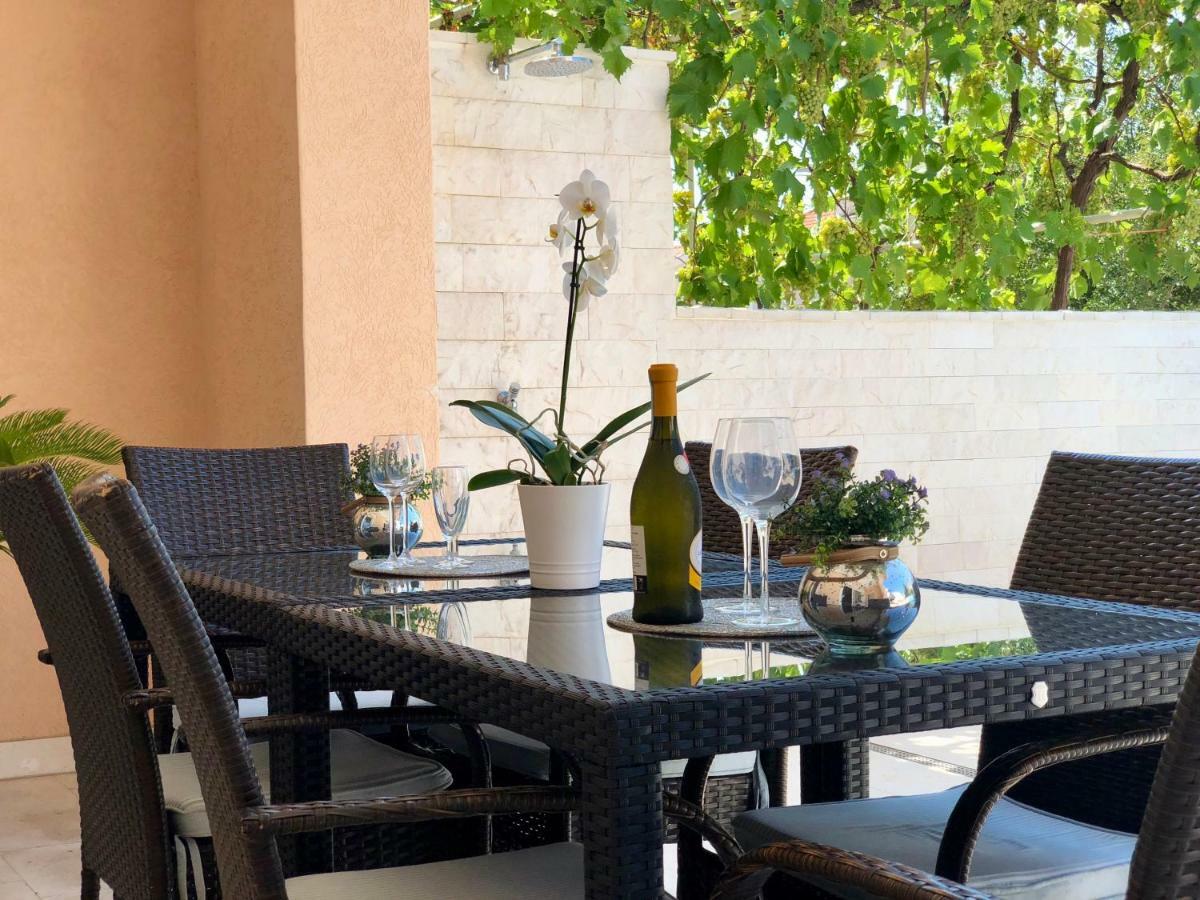 Apartment Dalmatien Traumhaus Makarska Exterior photo